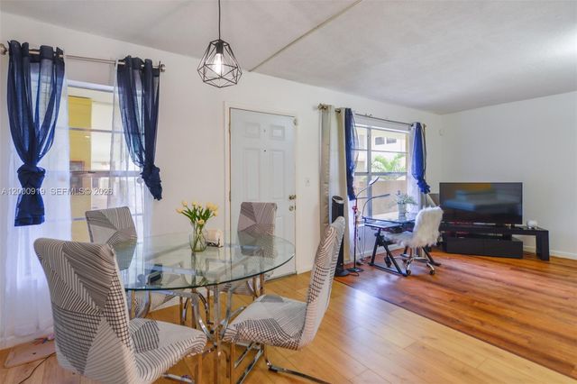 3071 NW 47th Ter 227, Lauderdale Lakes, FL 33313