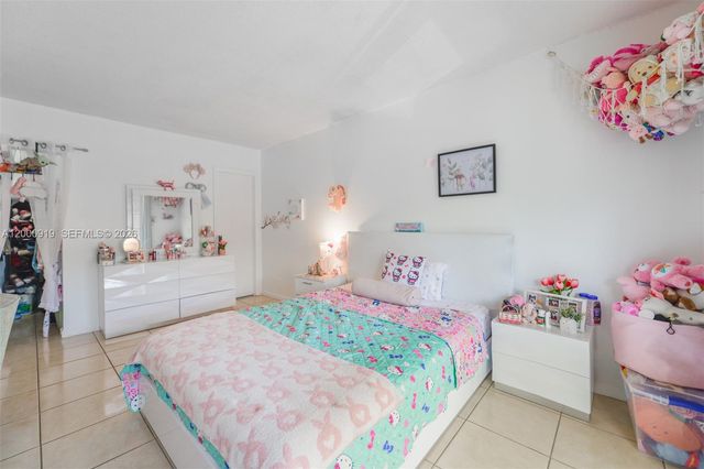 3071 NW 47th Ter 227, Lauderdale Lakes, FL 33313