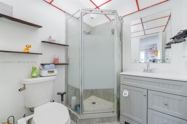 3071 NW 47th Ter 227, Lauderdale Lakes, FL 33313