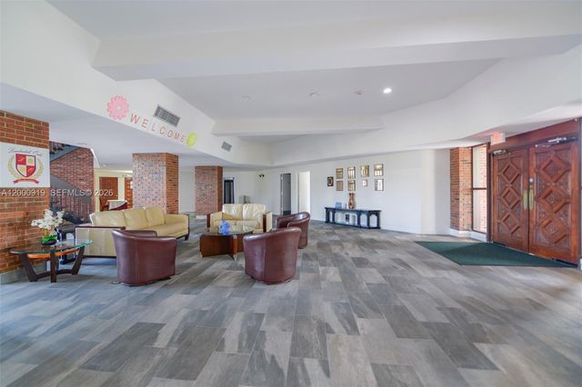 3071 NW 47th Ter 227, Lauderdale Lakes, FL 33313