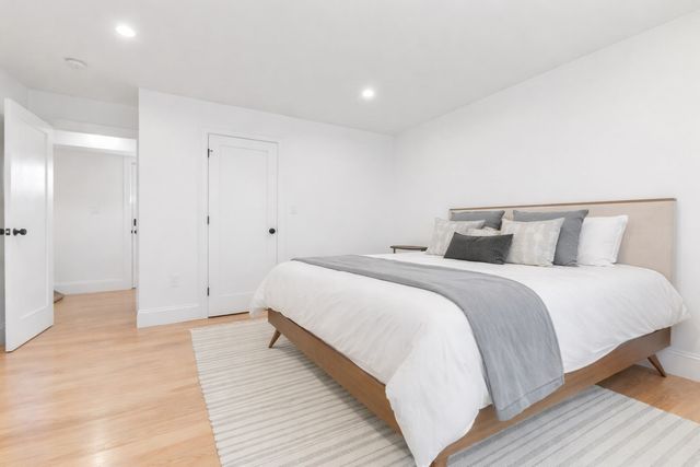 17 Akron St 2, Boston, MA 02119