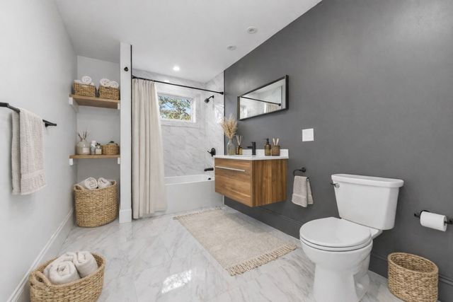 17 Akron St 2, Boston, MA 02119