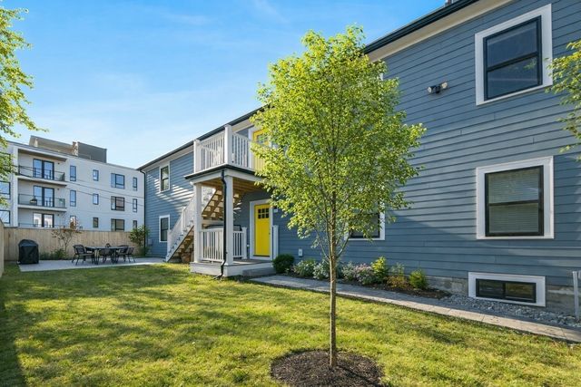 17 Akron St 2, Boston, MA 02119
