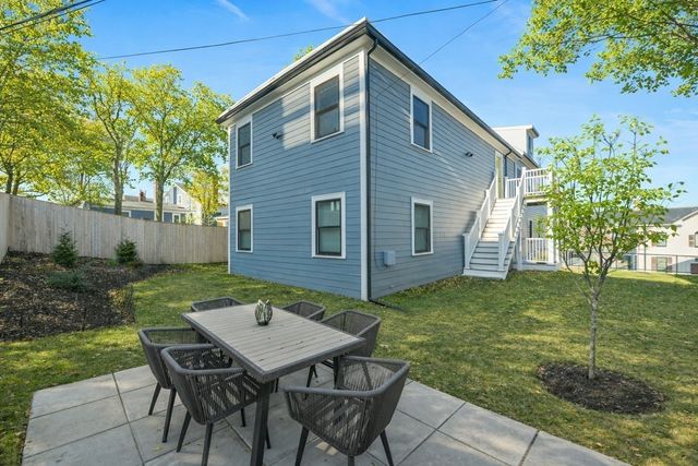 17 Akron St 2, Boston, MA 02119