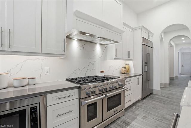 3263 Tavolara LN, Naples, FL 34114