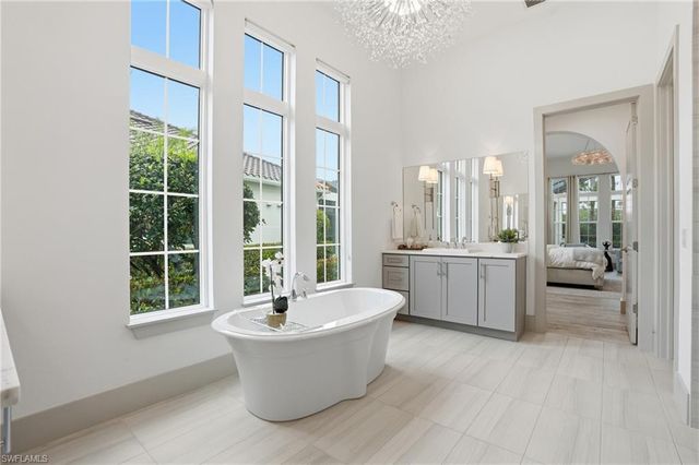 3263 Tavolara LN, Naples, FL 34114