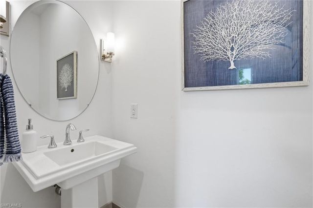 3263 Tavolara LN, Naples, FL 34114