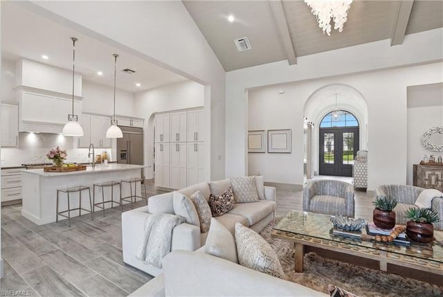 3263 Tavolara LN, Naples, FL 34114