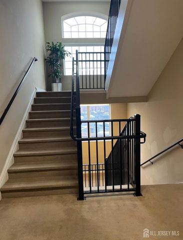 534 Doral Court, Piscataway, NJ 08854