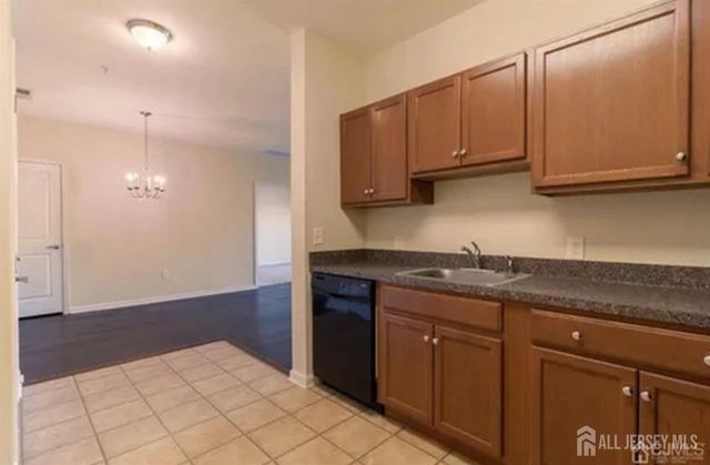 534 Doral Court, Piscataway, NJ 08854