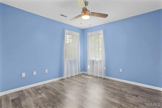 26 Hickory Point, Moro, IL 62067