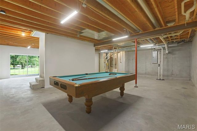 26 Hickory Point, Moro, IL 62067