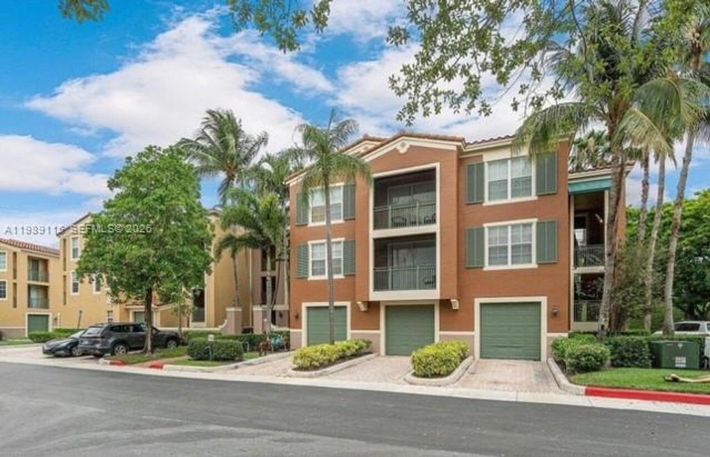 11760 Saint Andrews Place 302, Wellington, FL 33414