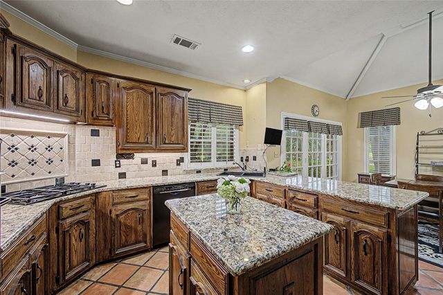 5831 London Lane, Dallas, TX 75252