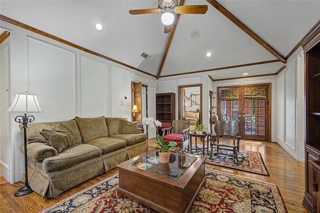 5831 London Lane, Dallas, TX 75252