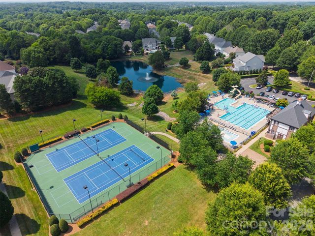 15718 Seafield Lane, Huntersville, NC 28078