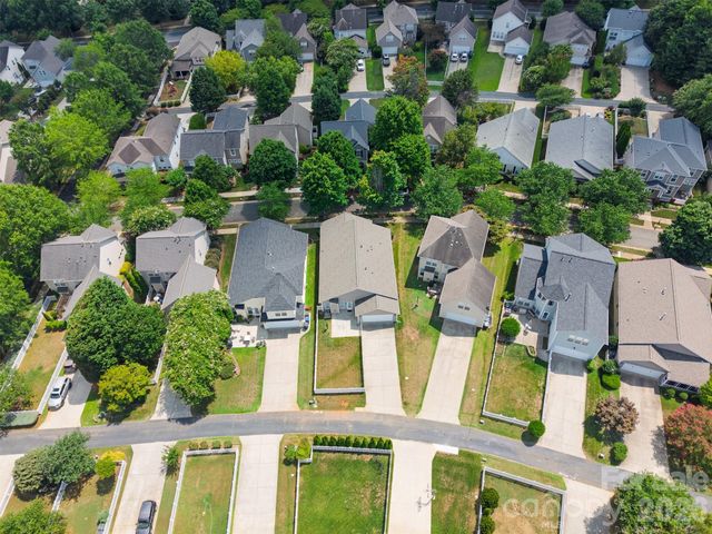 15718 Seafield Lane, Huntersville, NC 28078