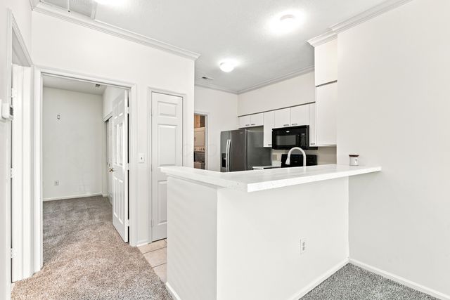 22 W Russell Street, Columbus, OH 43215