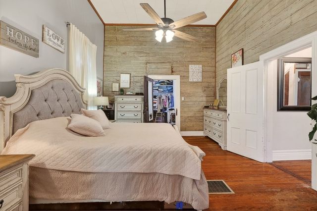 105 Roberts St, Livingston, TN 38570