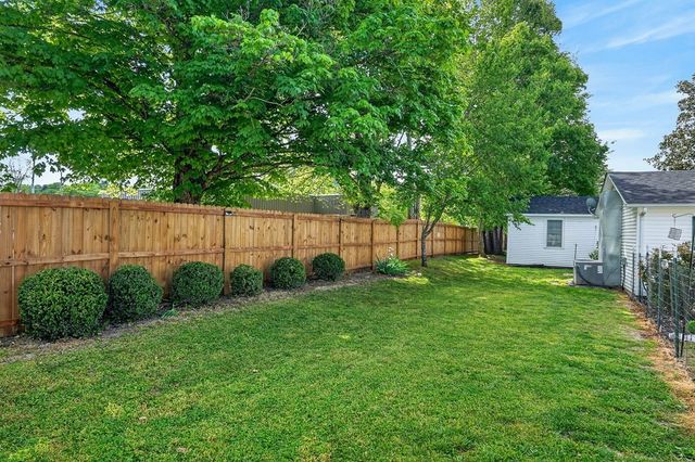 105 Roberts St, Livingston, TN 38570