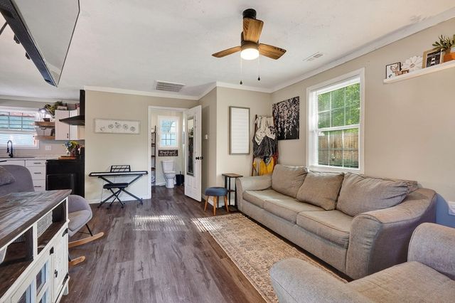 105 Roberts St, Livingston, TN 38570