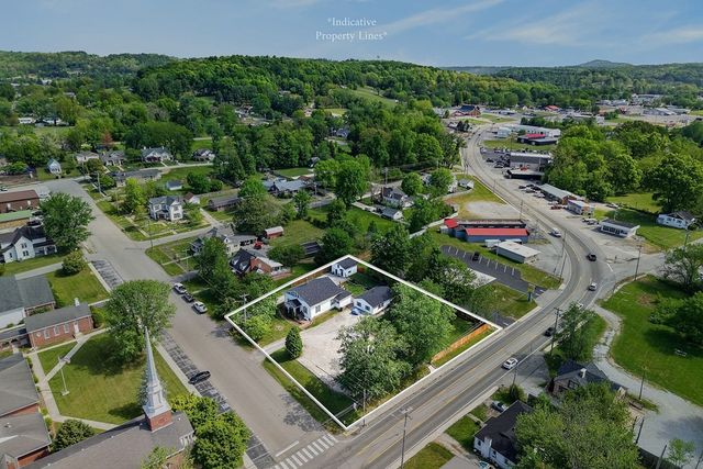 105 Roberts St, Livingston, TN 38570