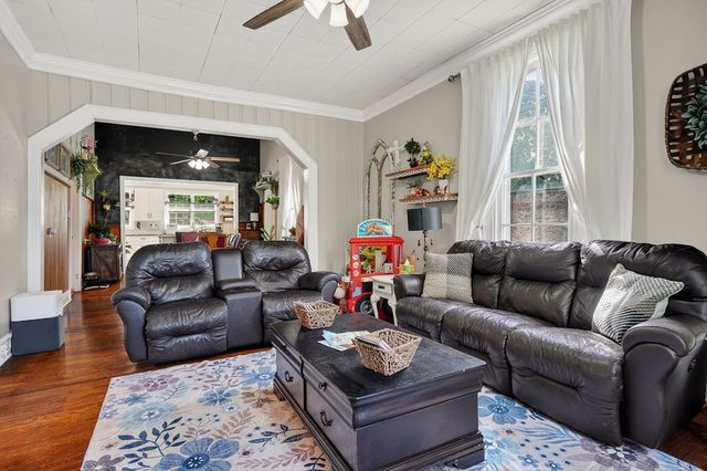 105 Roberts St, Livingston, TN 38570
