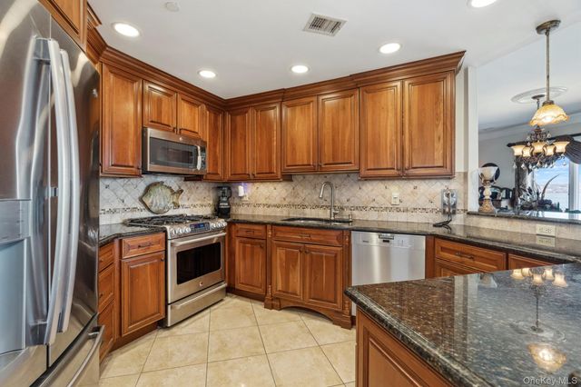 207 Devries Court, Piermont, NY 10968