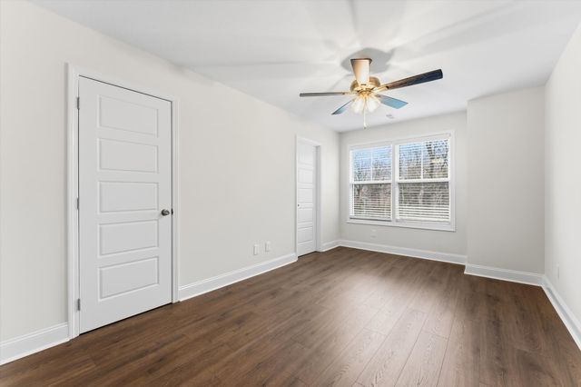 119 Quarry Point Dr, Clarksville, TN 37043