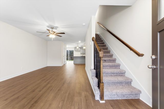 119 Quarry Point Dr, Clarksville, TN 37043