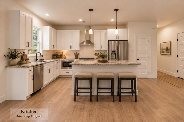 12 Meadow Oak CT, Wimberley, TX 78676