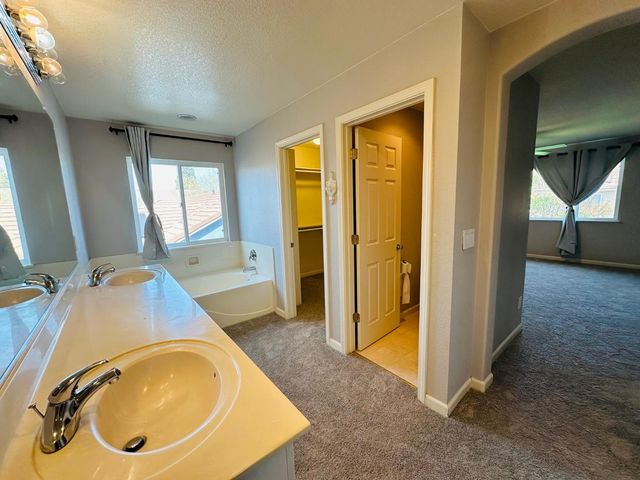 1728 Blackbird St, Roseville, CA 95747