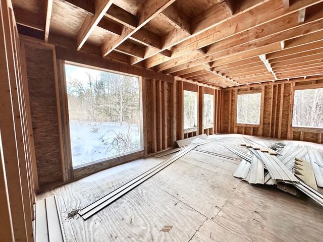 34 New Road, Weare, NH 03281