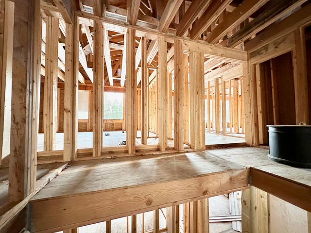 34 New Road, Weare, NH 03281