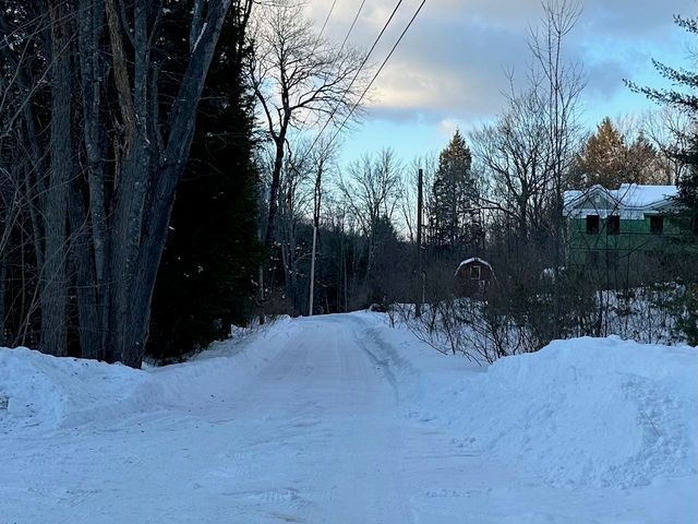 34 New Road, Weare, NH 03281