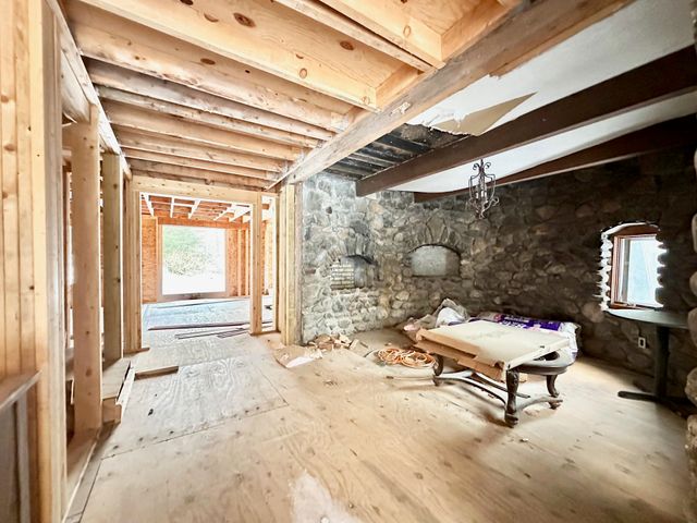 34 New Road, Weare, NH 03281