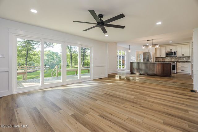 214 Shoreline Drive, New Bern, NC 28562