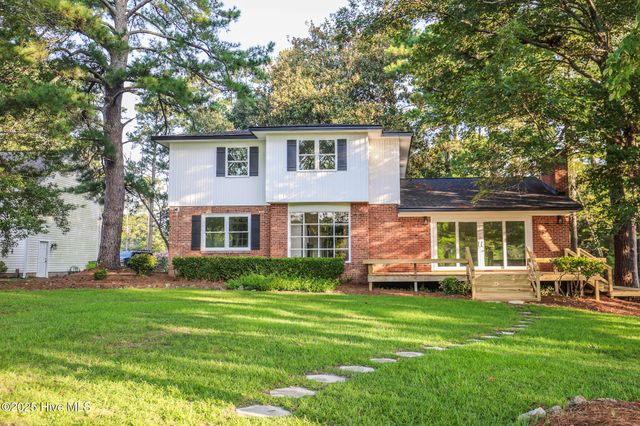 214 Shoreline Drive, New Bern, NC 28562