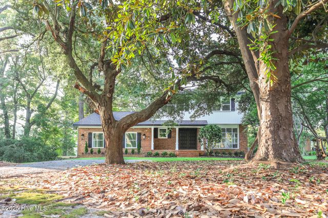 214 Shoreline Drive, New Bern, NC 28562