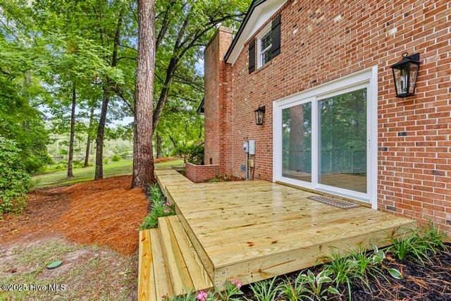 214 Shoreline Drive, New Bern, NC 28562