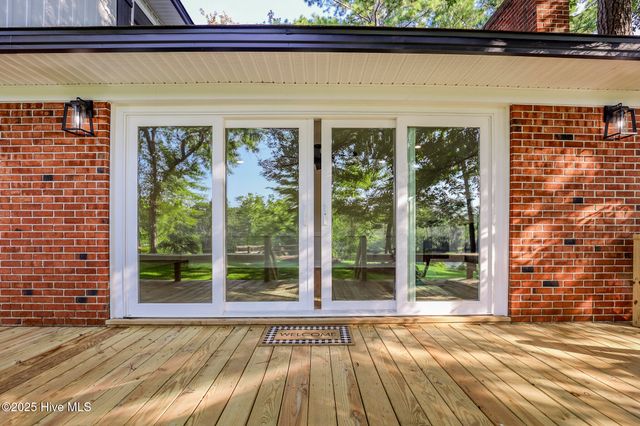 214 Shoreline Drive, New Bern, NC 28562