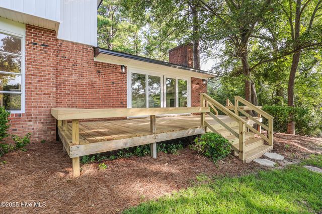 214 Shoreline Drive, New Bern, NC 28562
