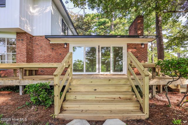 214 Shoreline Drive, New Bern, NC 28562