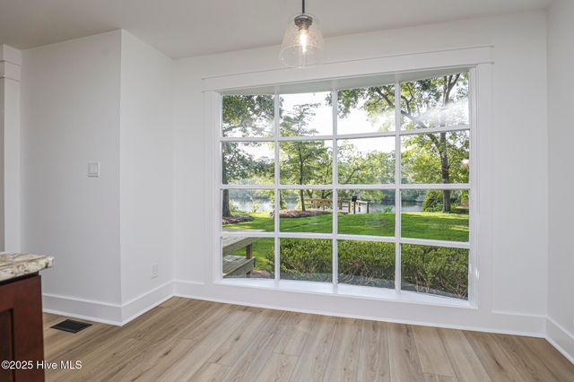 214 Shoreline Drive, New Bern, NC 28562