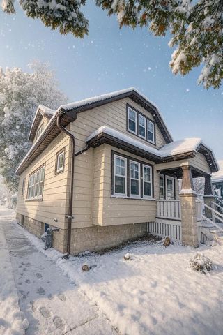 3673 S Ahmedi AVENUE, Saint Francis, WI 53235