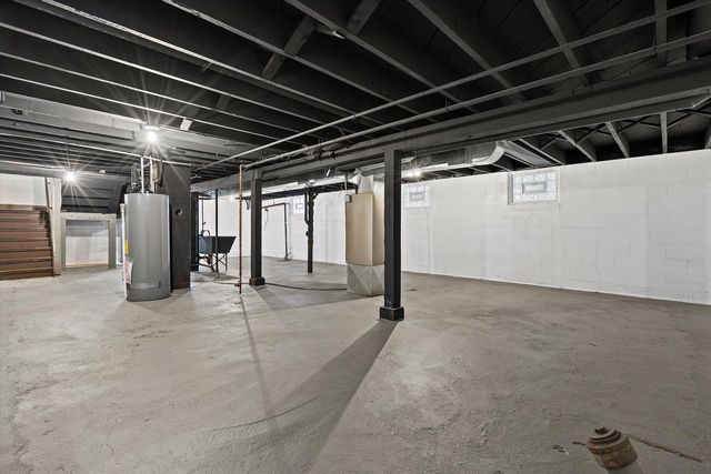 3673 S Ahmedi AVENUE, Saint Francis, WI 53235