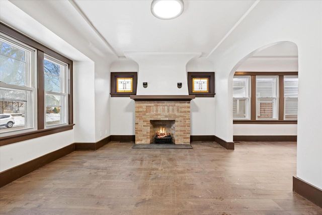 3673 S Ahmedi AVENUE, Saint Francis, WI 53235