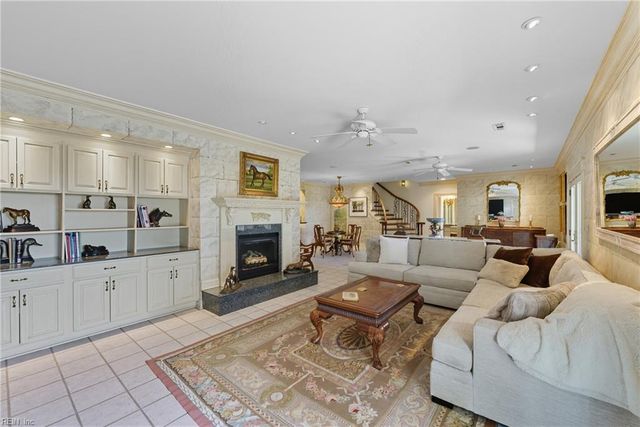 2069 Munden Point RD, Virginia Beach, VA 23457