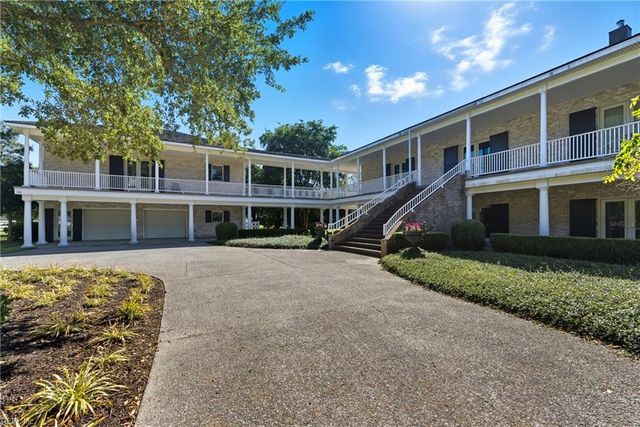 2069 Munden Point RD, Virginia Beach, VA 23457