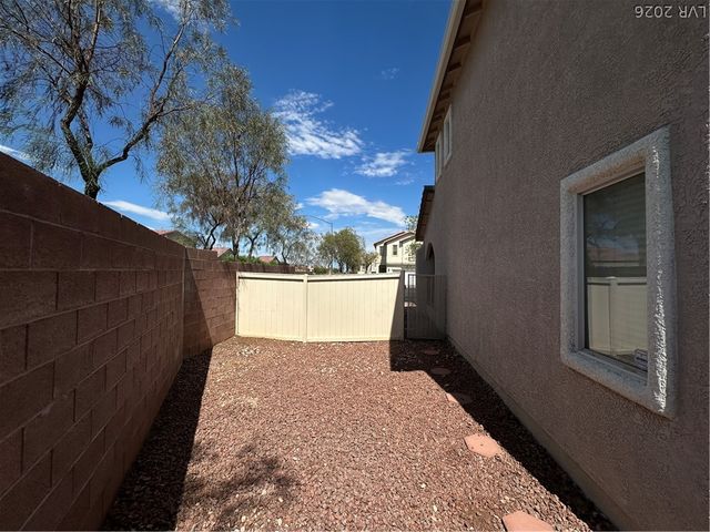 7305 PRUSSIAN GREEN Street, Las Vegas, NV 89139